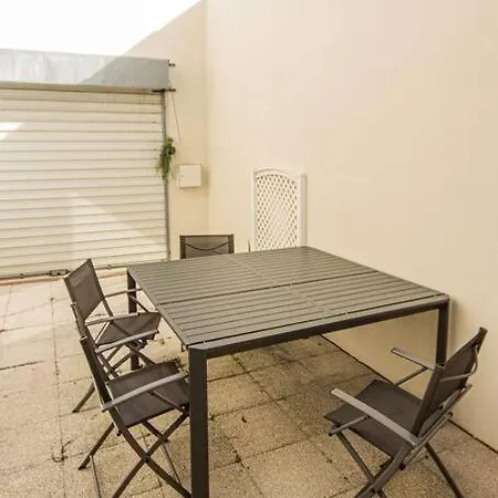 Apartment Jolie Maison De *